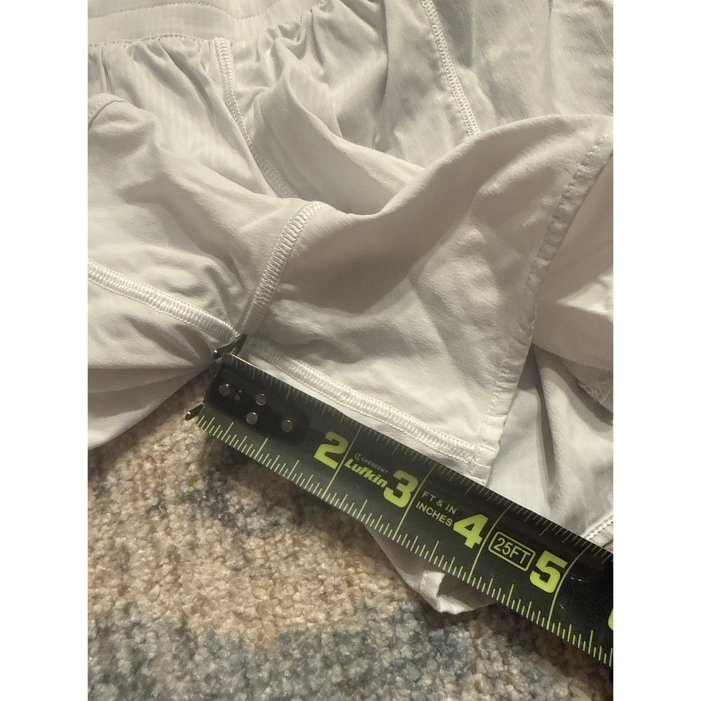 Lululemon Hotty Hot LR Short 4" Lined Size 4 Excellent Condition - Picture 2 of 4